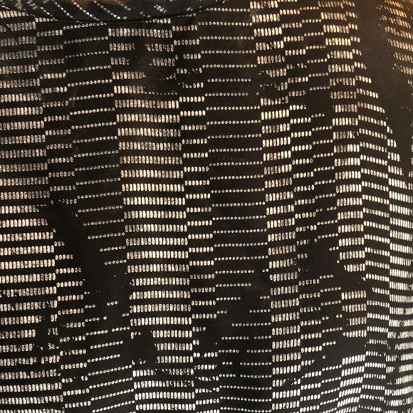 Urban Outfitters/ silence&noise/ sz L /black&white/crop top/short sleeves/ - Picture 3 of 11